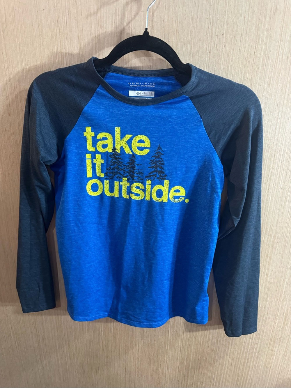 Columbia Omni Wick Blue and Charcoal Long Sleeve 'Take It Outside' Tee Medium